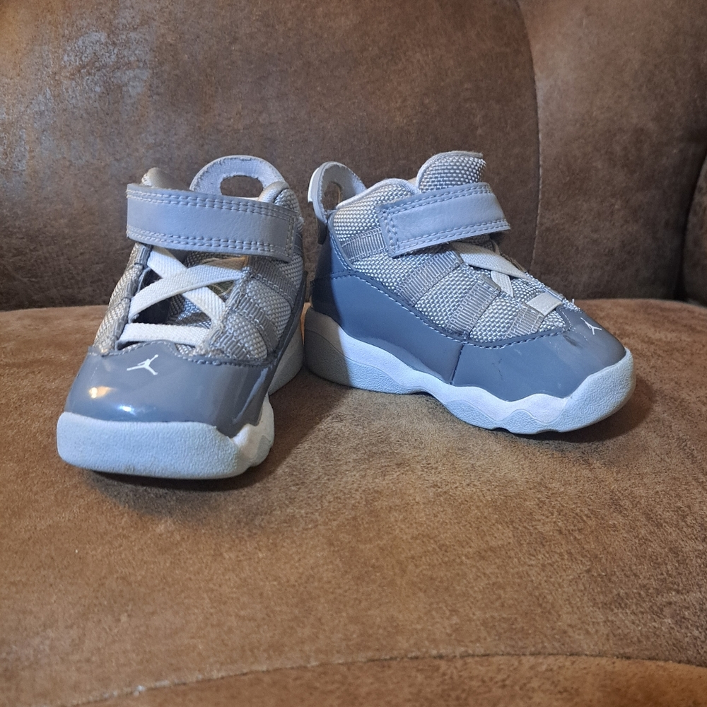 Toddler Nike Jordan 6 rings